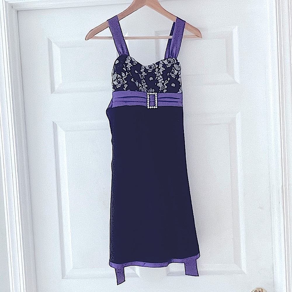 Gorgeous taboo formal dress- purple black and white size medium 💜🖤